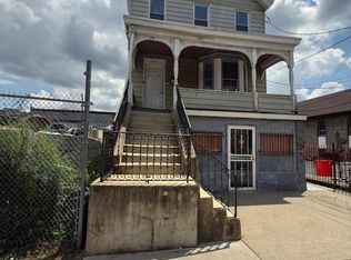 134 Hickory St, Orange, NJ 07050