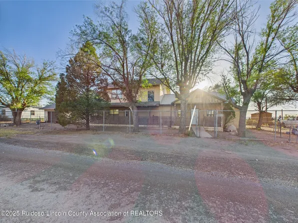 1306 B Ave, Carrizozo, NM 88301