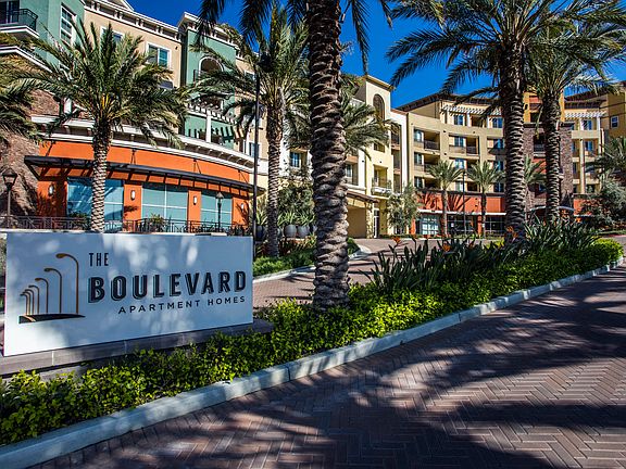 2nd image of 20600 Ventura Blvd Unit 1416