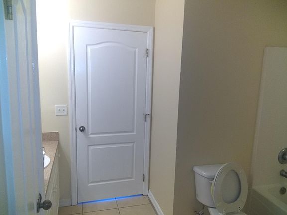 3rd image of 3770 NE 16th Pl #3770