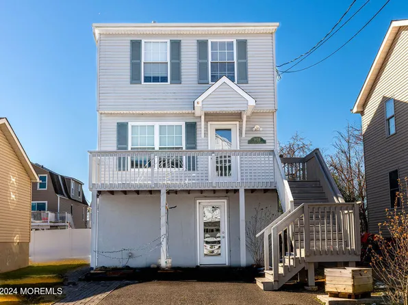 908 Center Street, Union Beach, NJ 07735