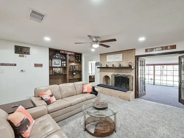 1712 Meadowlane Ter #Id1301585p, Fort Worth, TX 76112