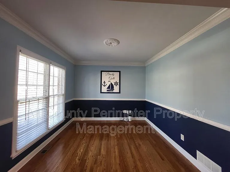 1328 Whisperwood Ln — Photo 4