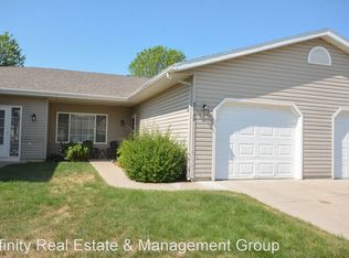 5629 White Oaks Ln NW, Rochester, MN 55901