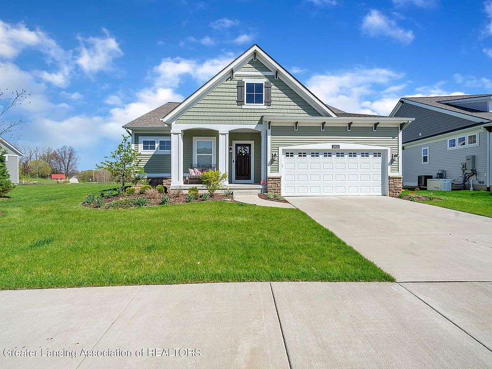 1st image of 2820 Carnoustie Dr