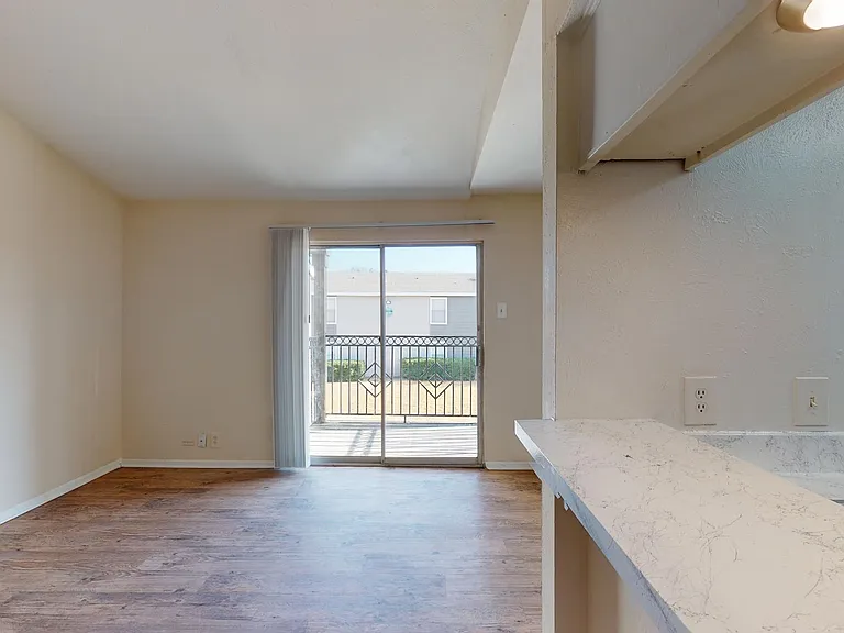 Addison Apartments at the Park — Photo 120