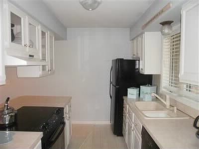 5th image of 135 Mill St SE