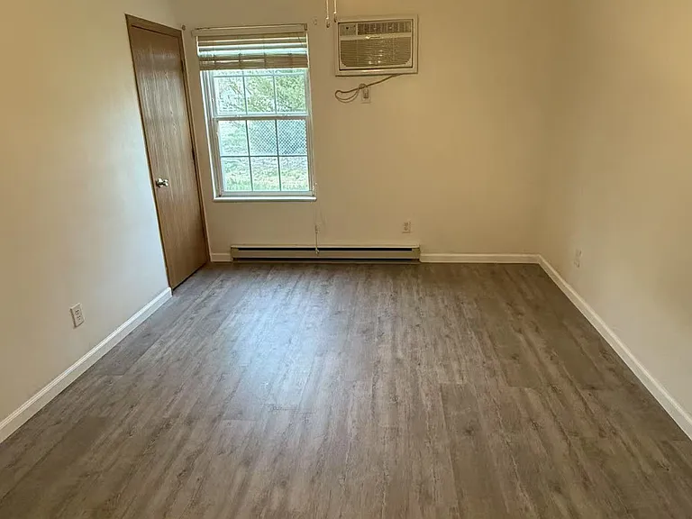 50 Orchard View Ct — Photo 5