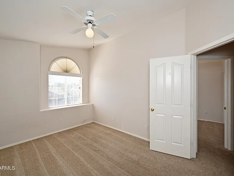 5730 E Gelding Dr — Photo 27
