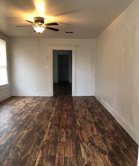 1115 NW 9th St — Photo 3