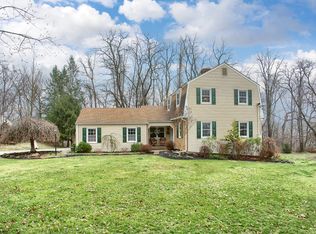 23 Farm House Ln, Camp Hill, PA 17011