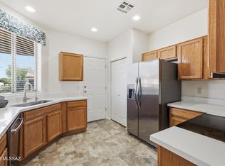 536 W Deerview Ct, Green Valley, AZ 85614