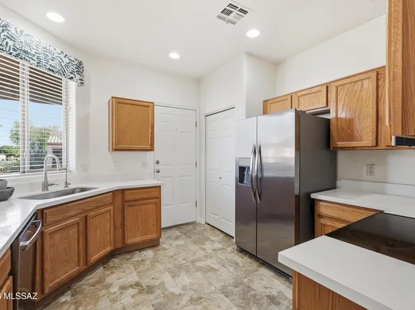 536 W Deerview Ct, Green Valley, AZ 85614