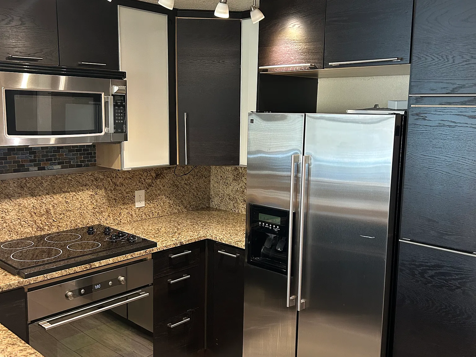 11375 E Sahuaro Dr — Photo 1