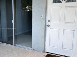 15400 SW 81st Circle Ln APT 109, Miami, FL 33193