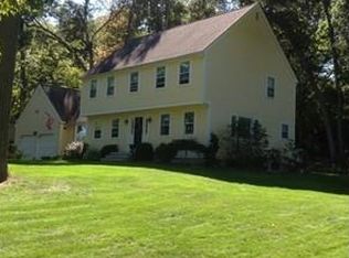 7 Crest Dr, Westford, MA 01886