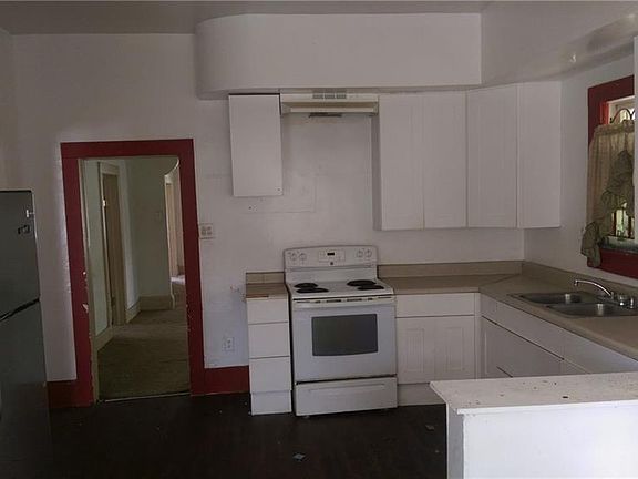 3rd image of 2905 E 21st Ave