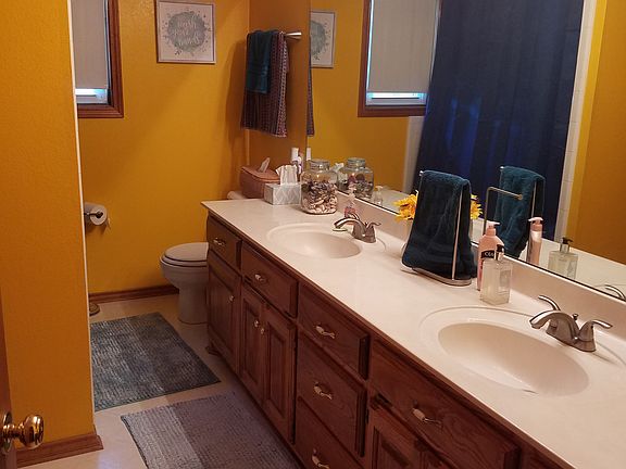 Main Bathroon