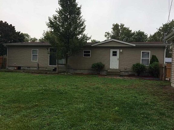 2nd image of 823 Shady Shore Dr