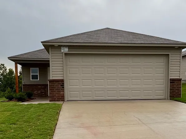 5141 Red Fox Trl, Bauxite, AR 72011