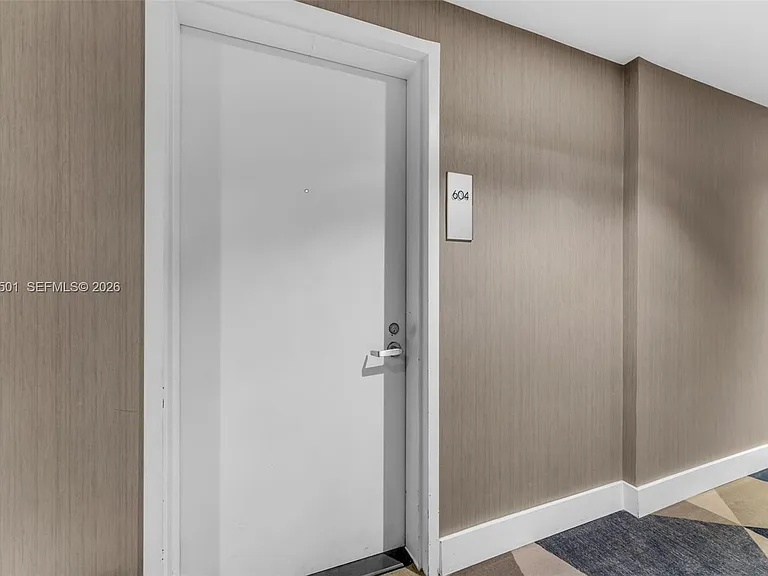 520 West Ave #604 — Photo 6