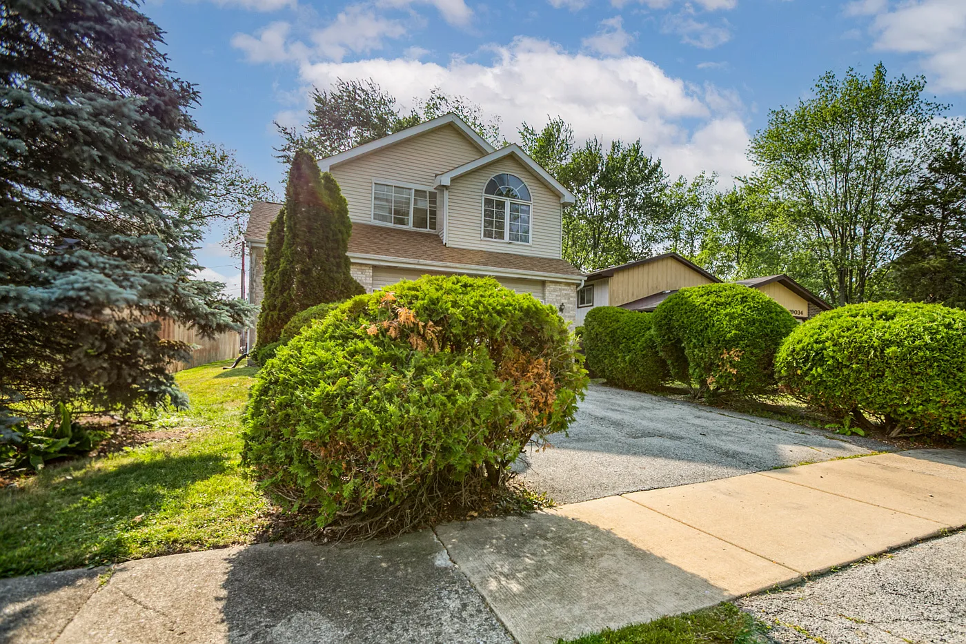 19040 Avers Ave photo 1