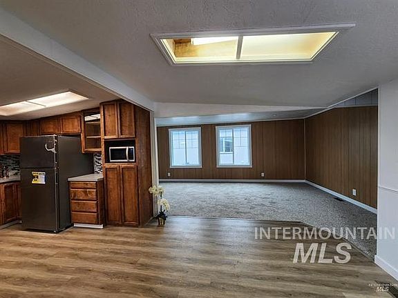 5th image of 701 Monte Vista Dr Trailer 18