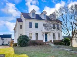 16282 Radburn St, Woodbridge, VA 22191