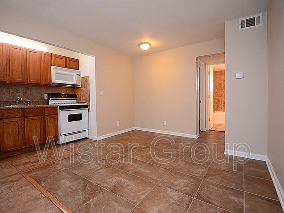 2nd image of 616 N 46th St APT 4