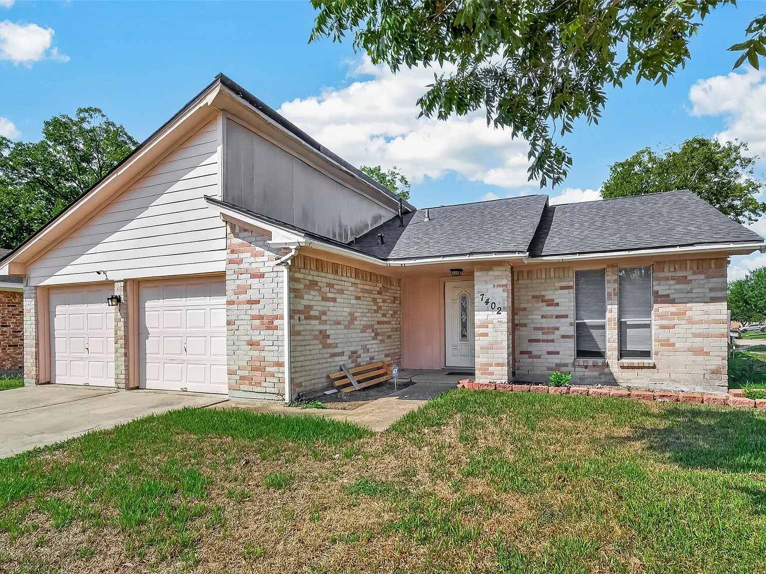 3 bed, 2.0 bath, 1678 sqft, $1,900 — Photo 2