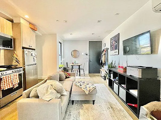 Rented by Doorway NYC, LLC | media 9