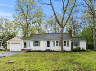49 Woodridge Rd, East Sandwich, MA 02537