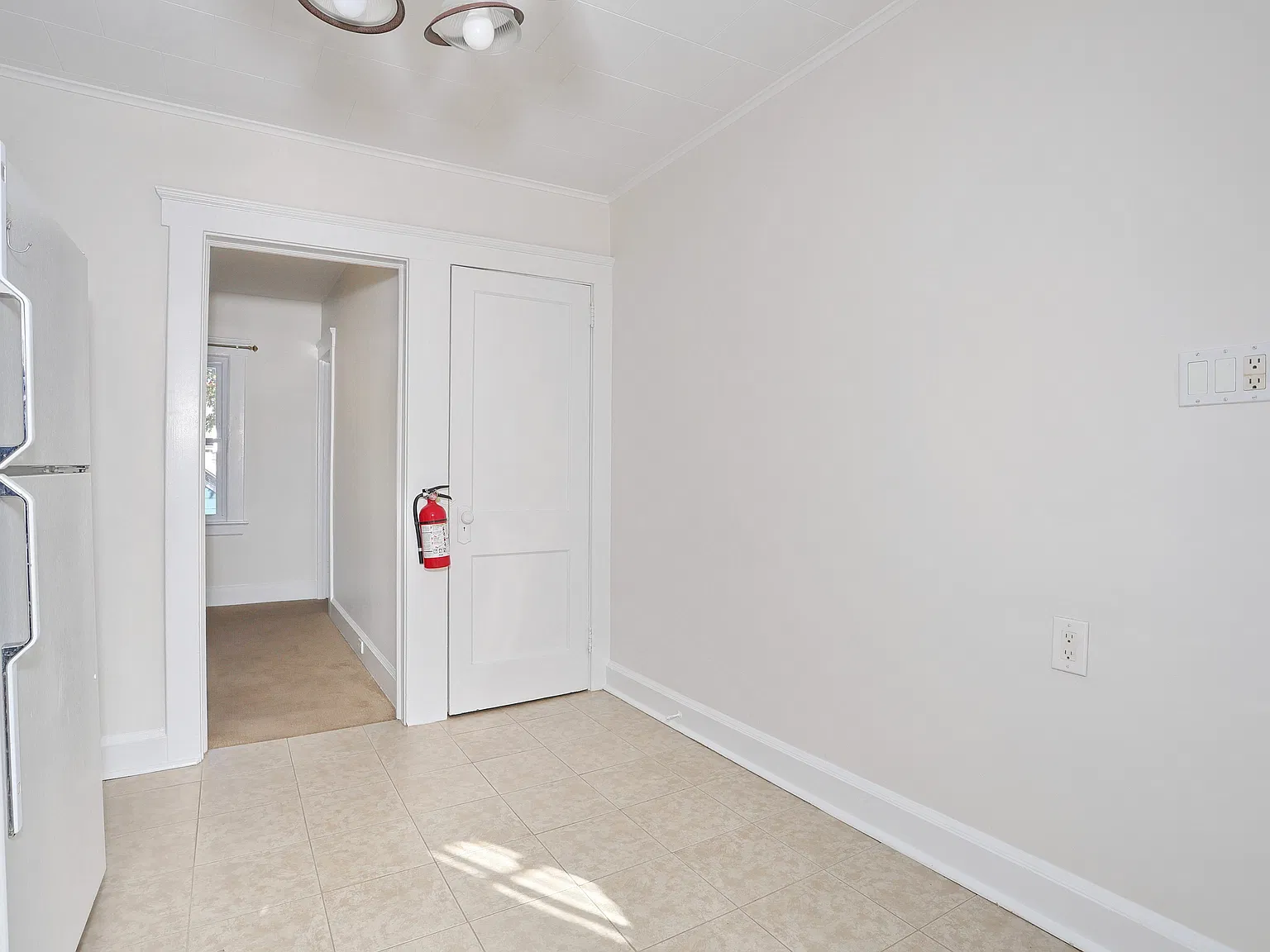 2 bed, $2,000 — Photo 4