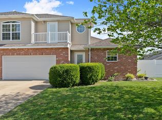 822 Oxen Dr, Shiloh, IL 62221