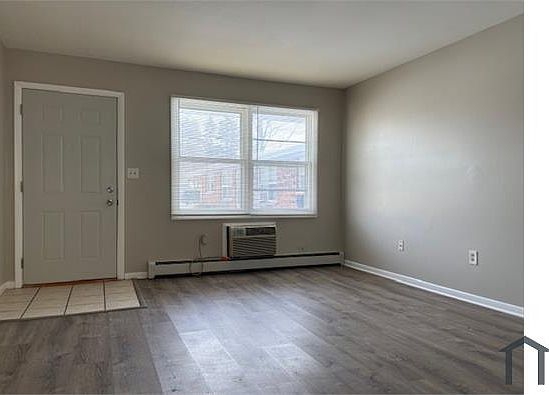 3rd image of 1722 Joanna Ave