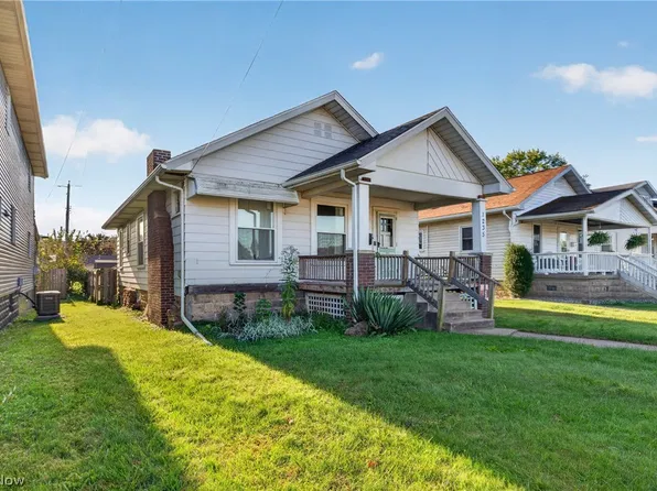 1235 Eastport Ave, Uhrichsville, OH 44683