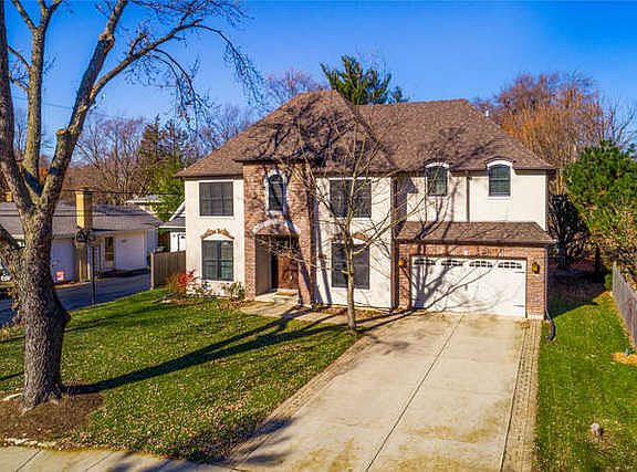 2nd image of 209 Robin Hill Dr