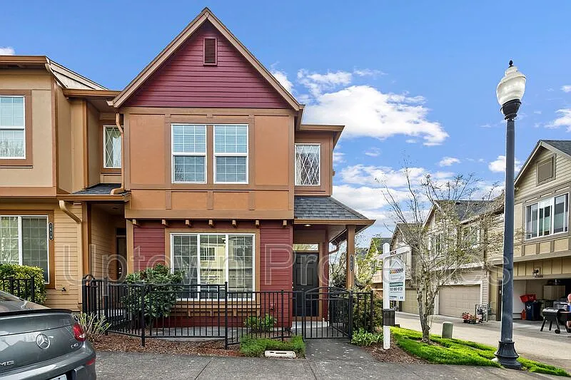 1611 SW San Mateo Ter