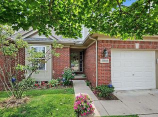 25920 Ashby Dr, Harrison Township, MI 48045