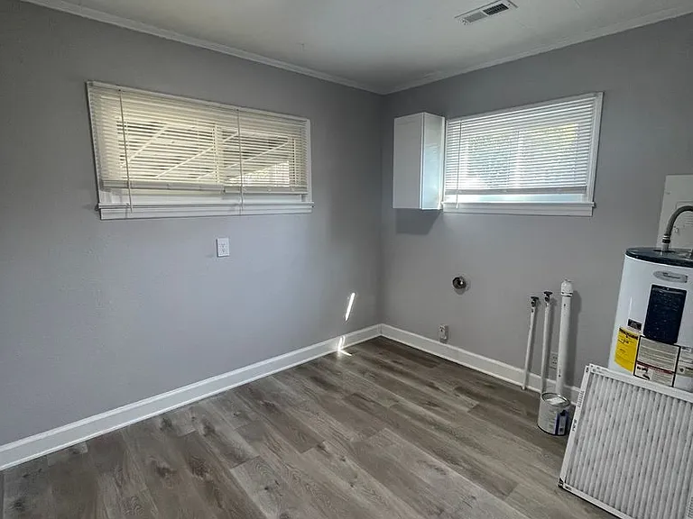 1112 Lee Ave — Photo 15