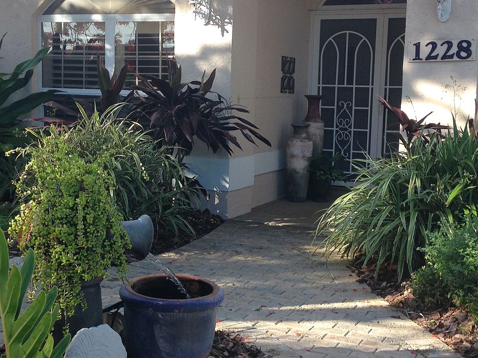 1st image of 1228 Lucaya Ave