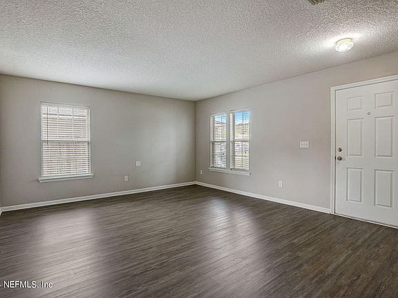 4th image of 1424 DUNNS LAKE Drive