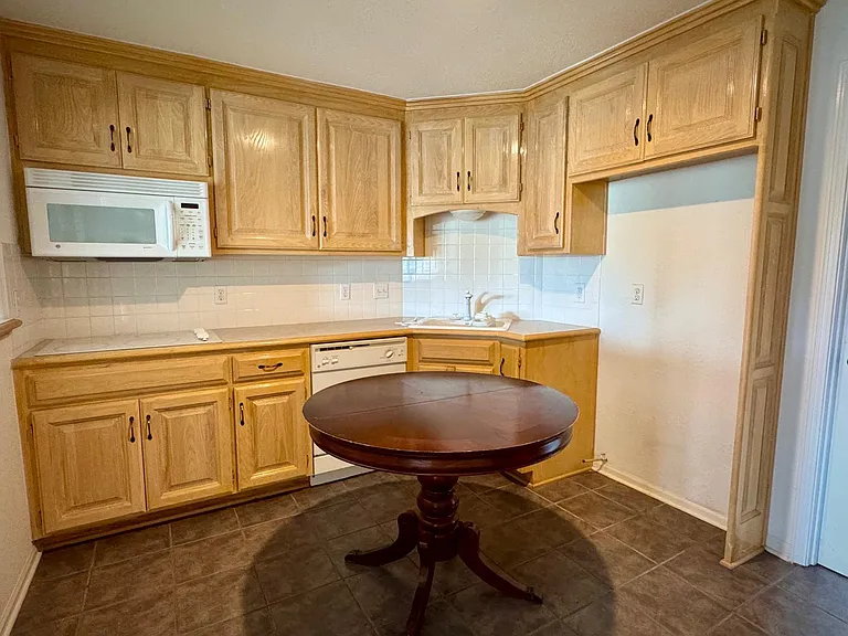 5912 NE Turquoise Dr — Photo 45