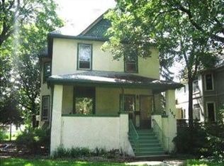 147 N Cuyler Ave, Oak Park, IL 60302
