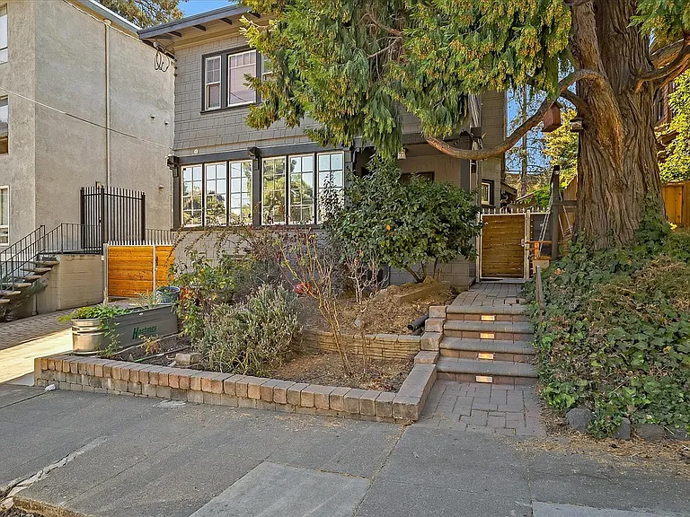 27 Westall Ave — Photo 2