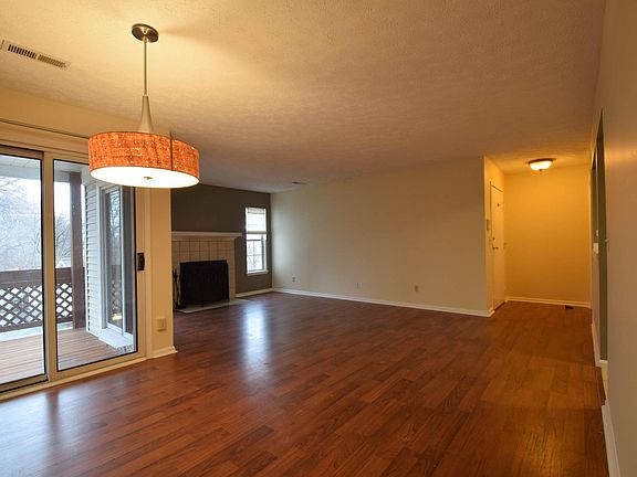 3rd image of 1448 Cedarwood Dr #B3