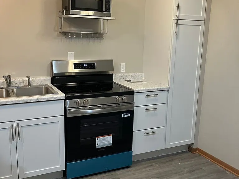 Fairmeadows Village-55+ Independent Living Rental Community — Photo 22