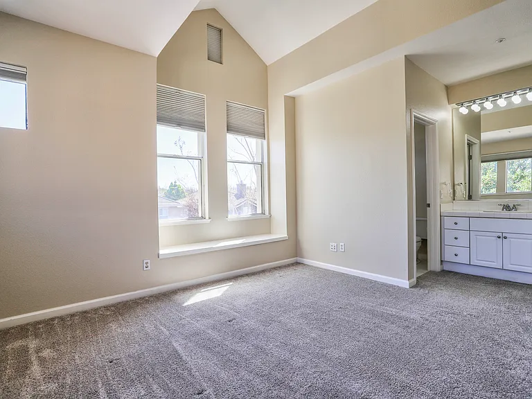170 Paseo Ct — Photo 12