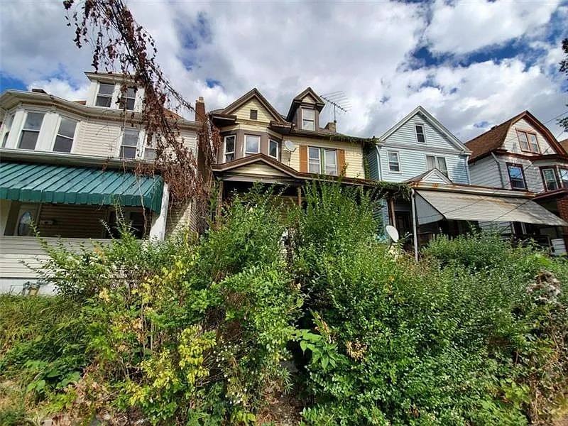 2954 Merwyn Ave photo 1