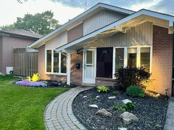 1398 Fordon Ave, Pickering, ON L1W 1J9